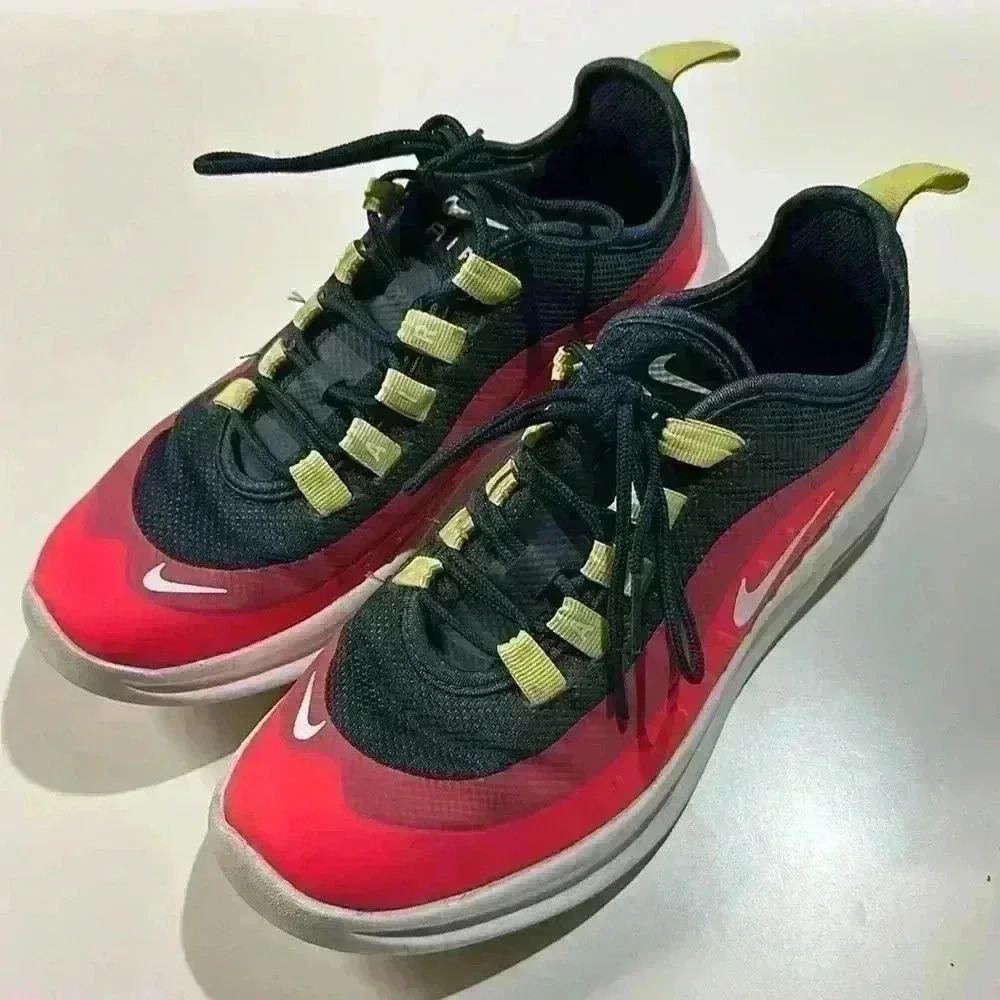 VGUC Youth Nike Air Max Color Block Shoes - Size 5Y